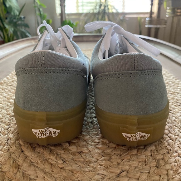 Men’s Vans - Picture 3 of 11